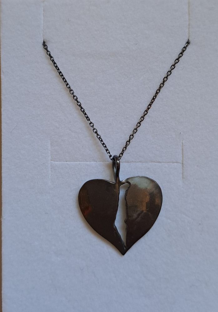 HALSKETTE MIT LEV HAOLAM HERZ (EMBLEM) - SILBER