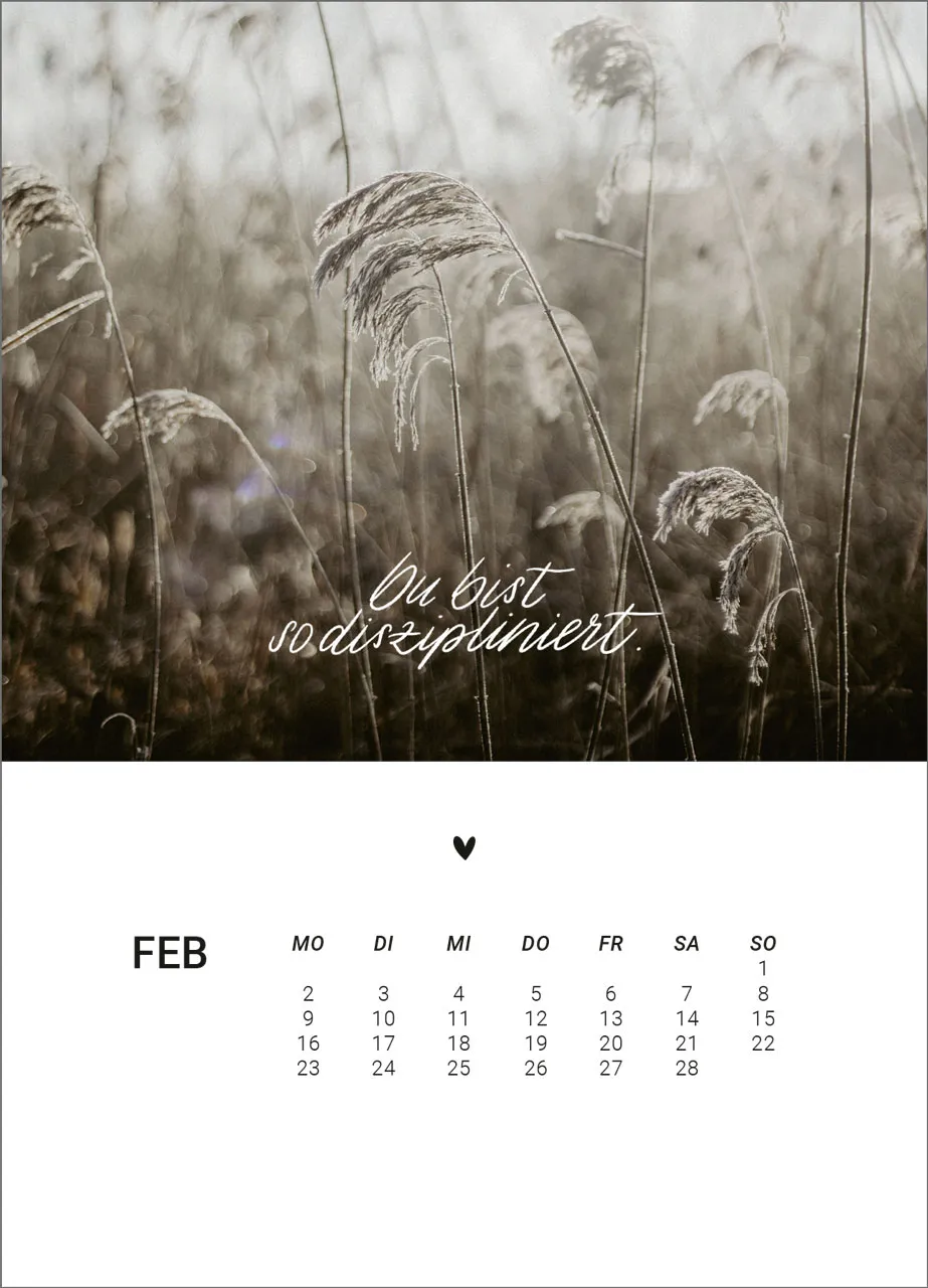 Kalender Zweitausendsechsundzwanzig - Tischkalender mit Holzaufsteller