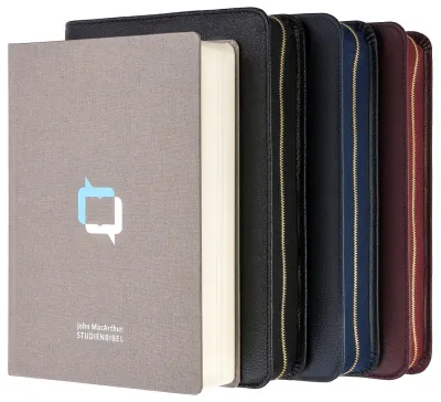 MacArthur Studienbibel mit Echtleder-Bibelhülle - Hülle in leicht genarbten Echtleder mit...